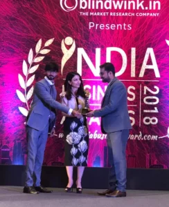 Dr. Amit Borade receiving the award for Best Educational Consultancy 2018 from Soha Ali Khan